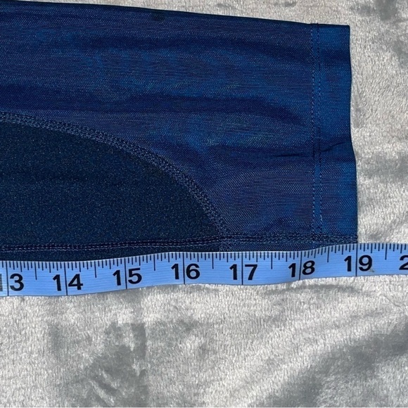 Gymshark Cropped Leggings Blue Women’s Size Extra Small - Picture 11 of 11